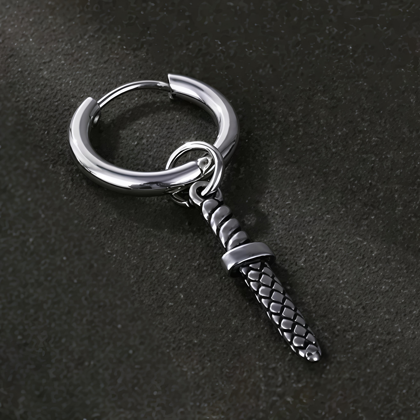 Pendiente “Excalibur” – Freedom Vibes 4 Men