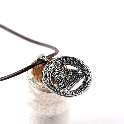 Collar Valknut Triangle – Freedom Vibes 4 Men