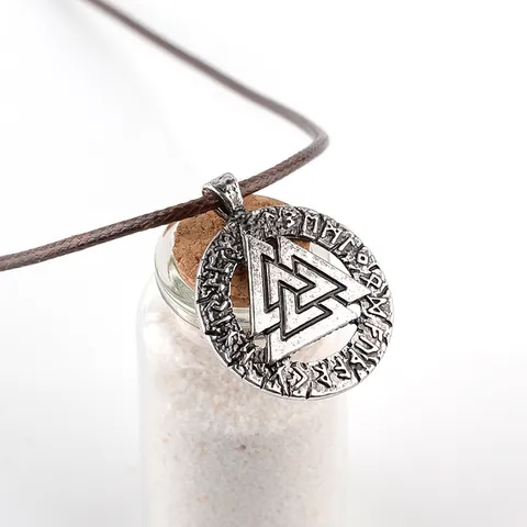 Collar Valknut Triangle – Freedom Vibes 4 Men